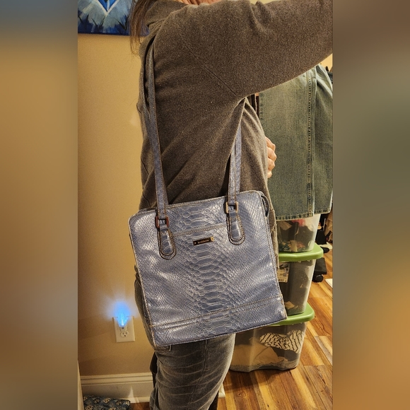 Liz Claiborne Light Blue Purse - Picture 7 of 7